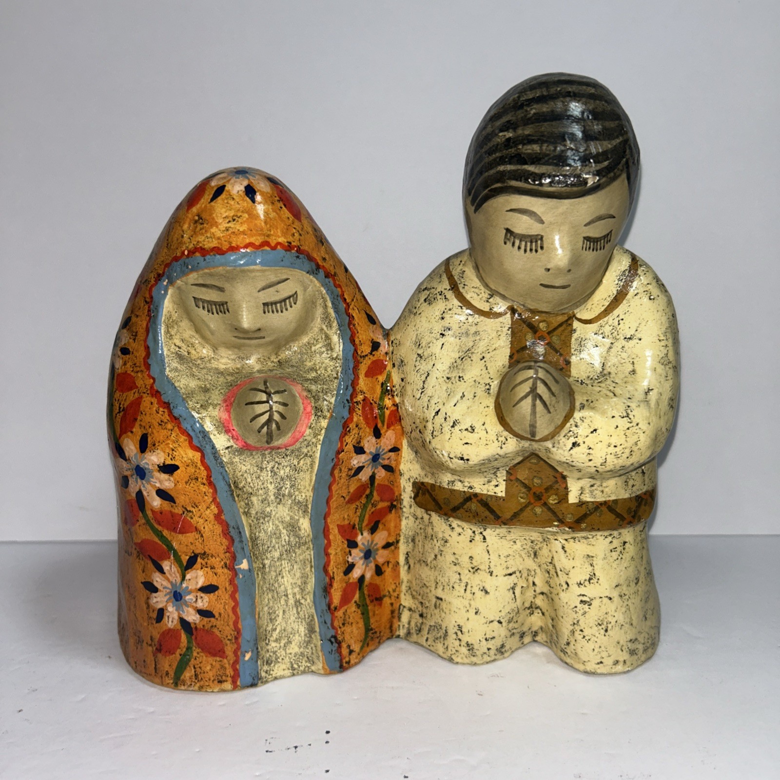 Vintage Mexican Paper Mache Serrano Mexico Praying Couple 8” Folk Art (g1)