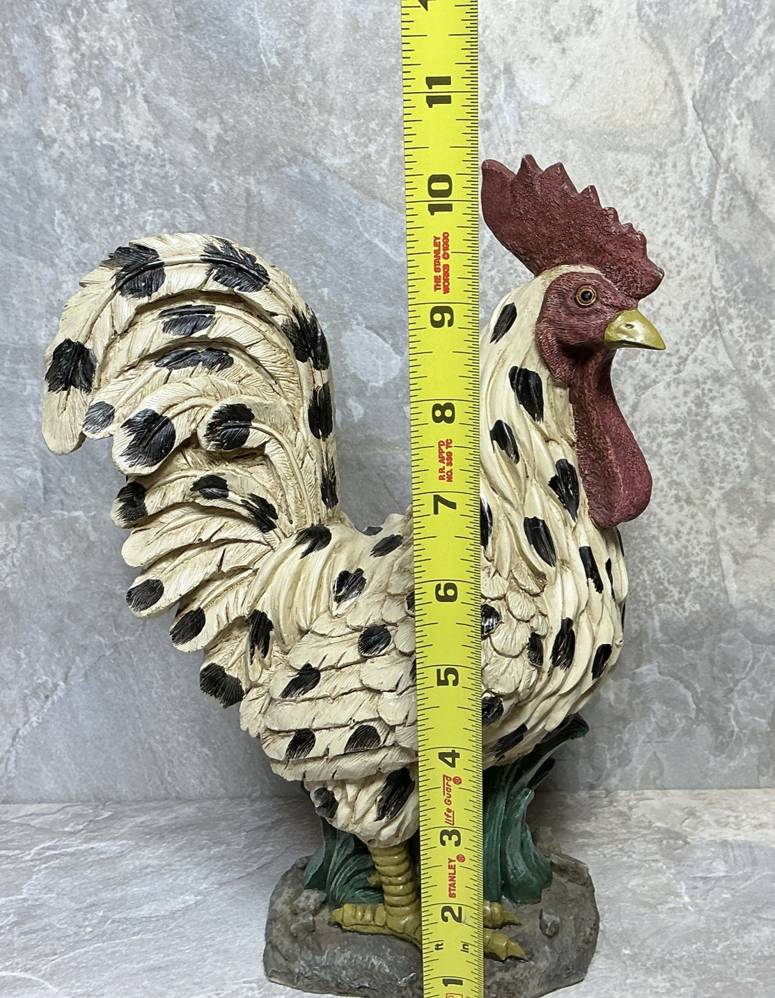 OUNG Vintage Classic Black & White Speckled RESIN Rooster Statue 10.5”