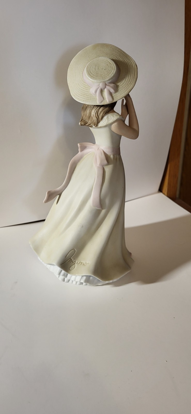 9″ Home Interior Masterpiece “Melanie” figurine-1996