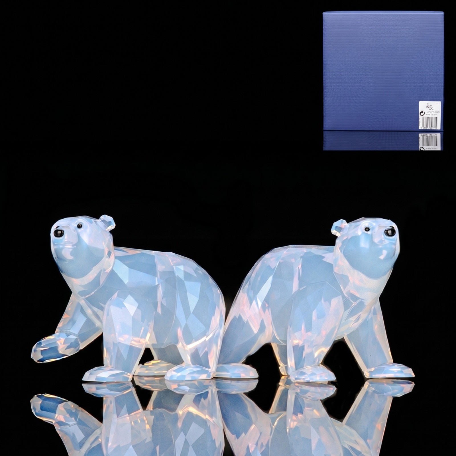 Swarovski SCS Annual Edition 2011 Companion SIKU Polar Bear White Opal Cubs 1…