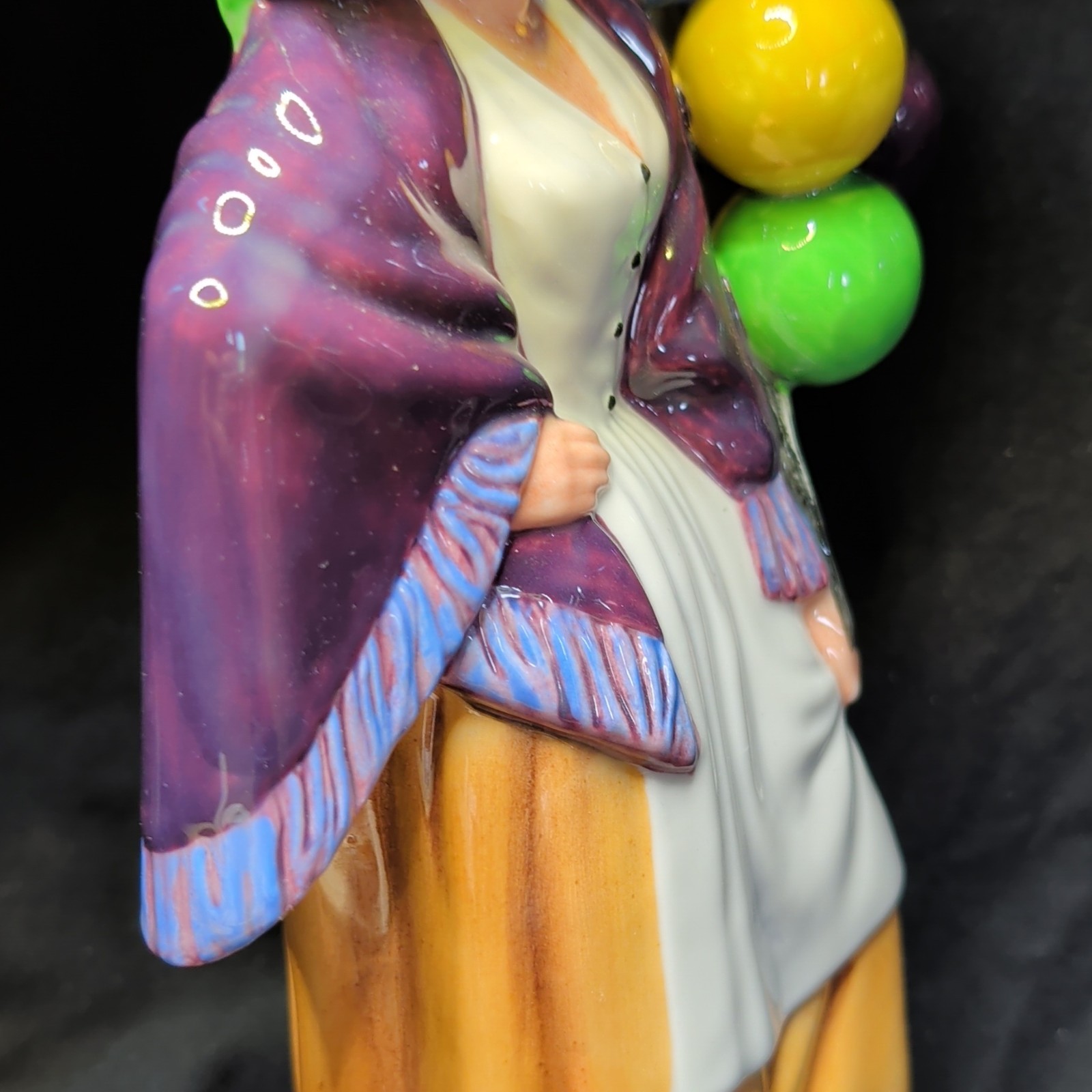 Royal Doulton Balloon Lady HN2935 Figurine Peter A Gee 1983 Hand Painted England