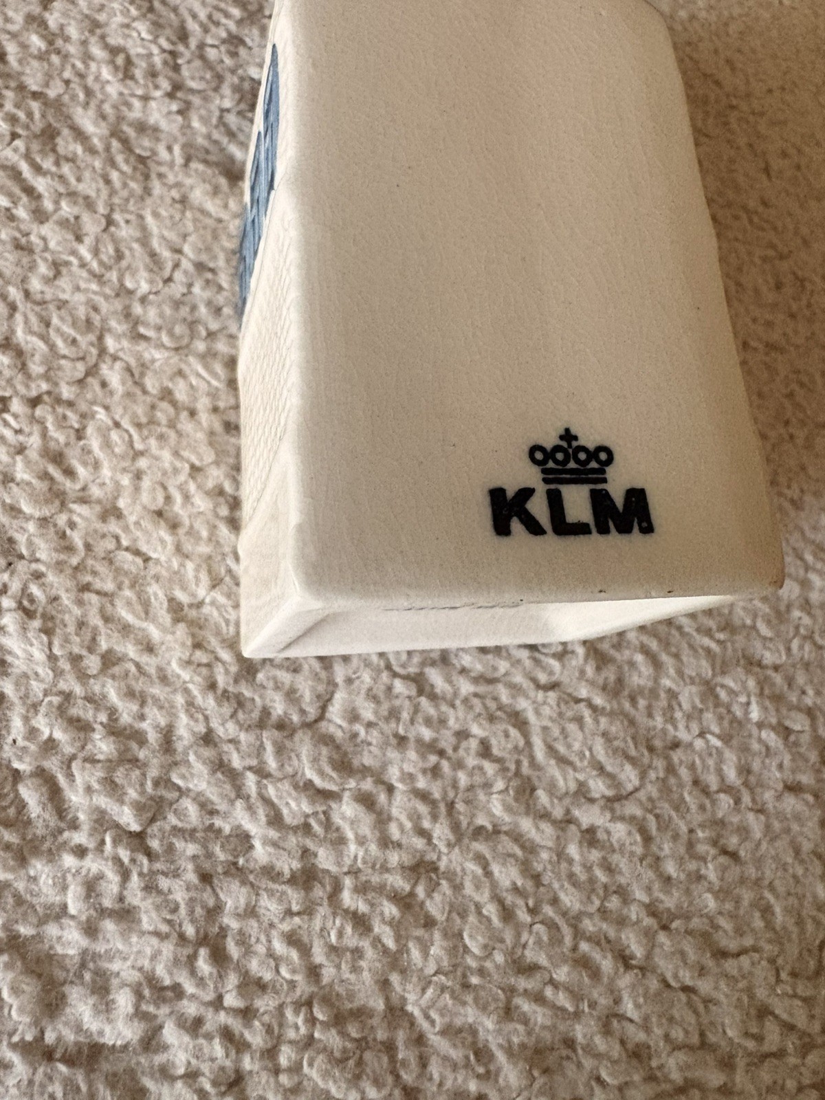 RARE FIND – KLM Airlines Blue Delft House #40 RYNBENDE Distillery Early edition