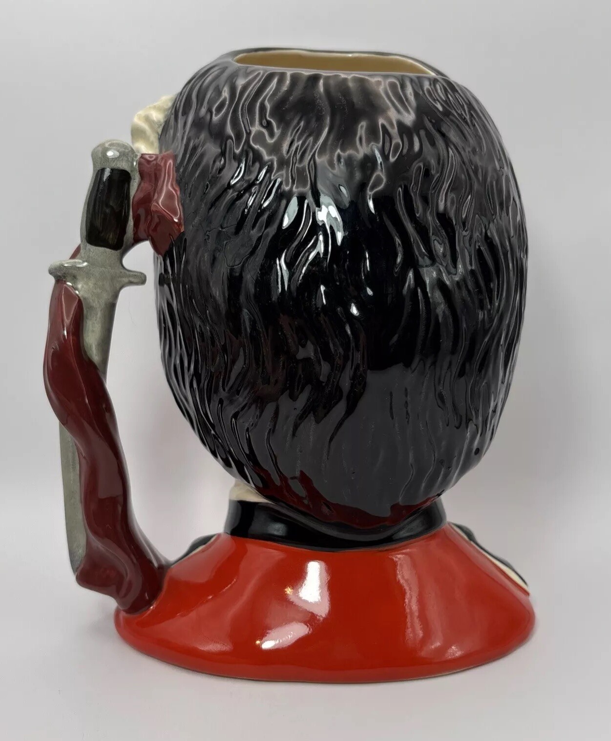 Royal Doulton – 8.25” The Guardsman Toby Jug D6755 Excellent Condition 1986