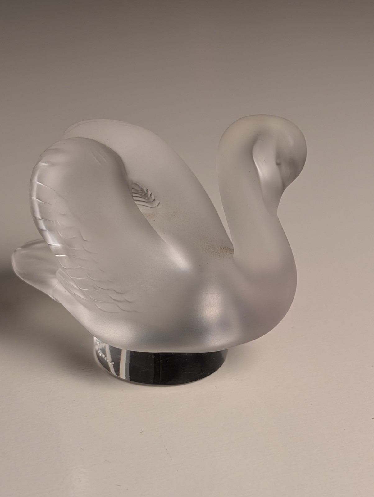 Lalique Crystal 2″ Bird Swan “Cygne” Water Fowl Frosted Signed France Sculpture