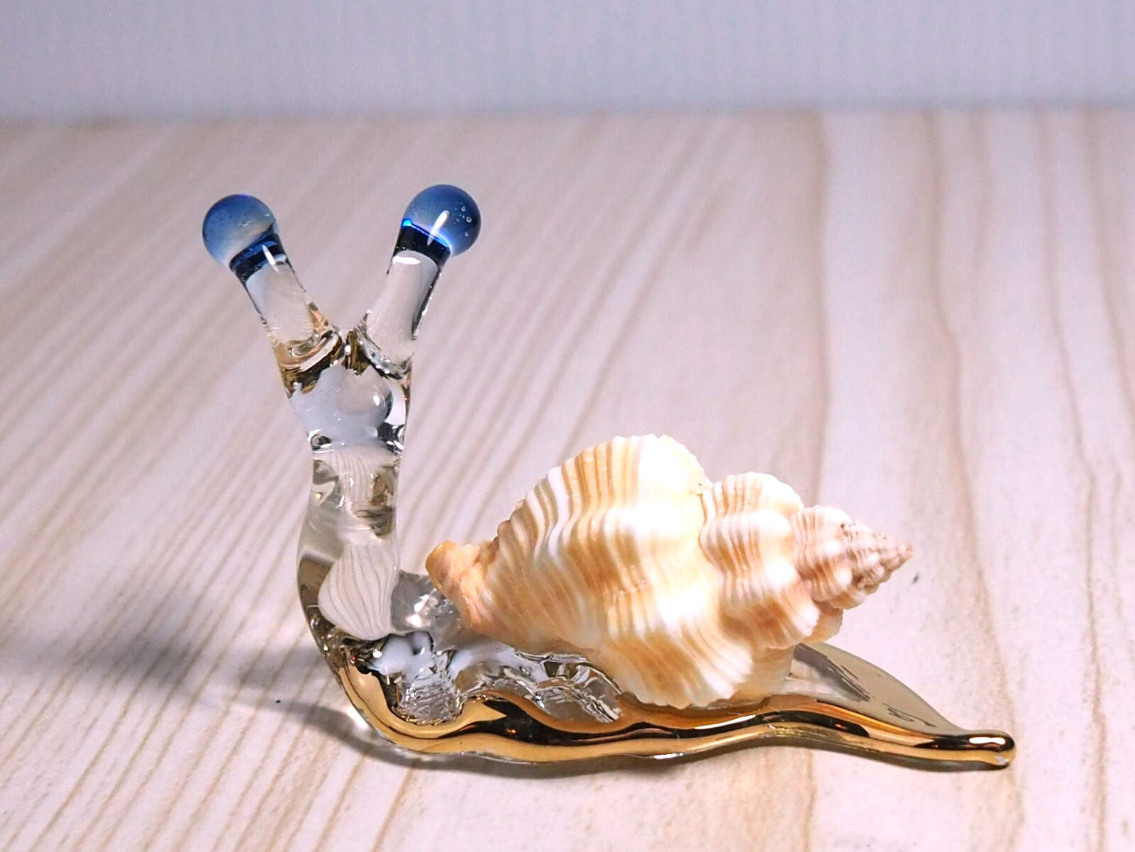 Snail figurine Seashell handmade blown glass art 2.25in Decor Gift – Cute