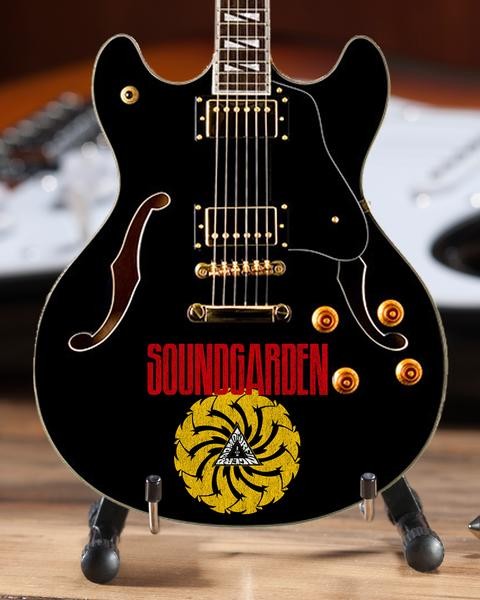 AXE HEAVEN Soundgarden Logo Signature Chris Cornell Black Hollow Body Miniatu…