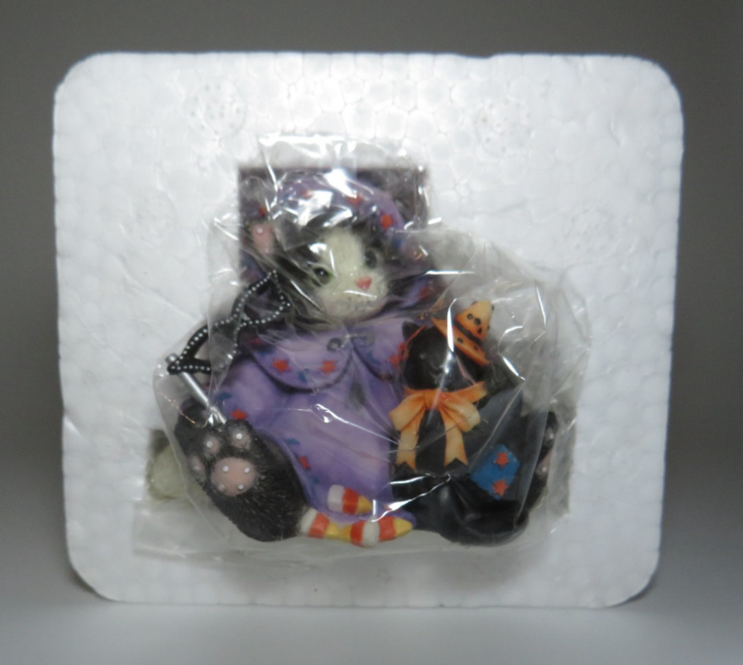Our Friendship Is A Magical Spell 1997 Enesco Calico Kittens Halloween 274852