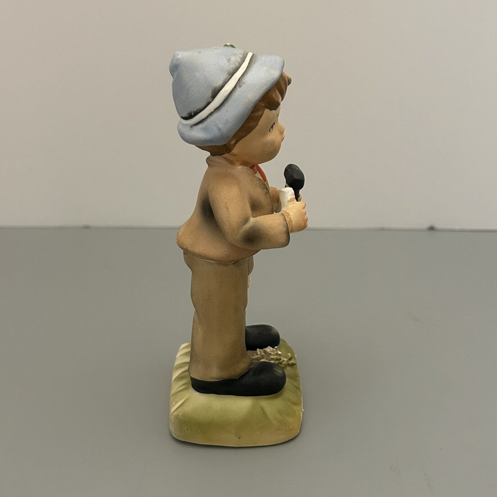 Erich Stauffer Sore Thumb Ceramic Boy Figurine Japan 8561 Vintage NO BOX