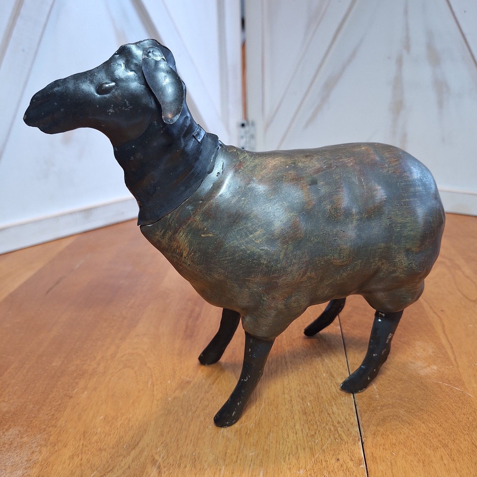 Primitive/Folk Art Metal Sheep Sculpture Figurine 8″H X 9″L X 3″W