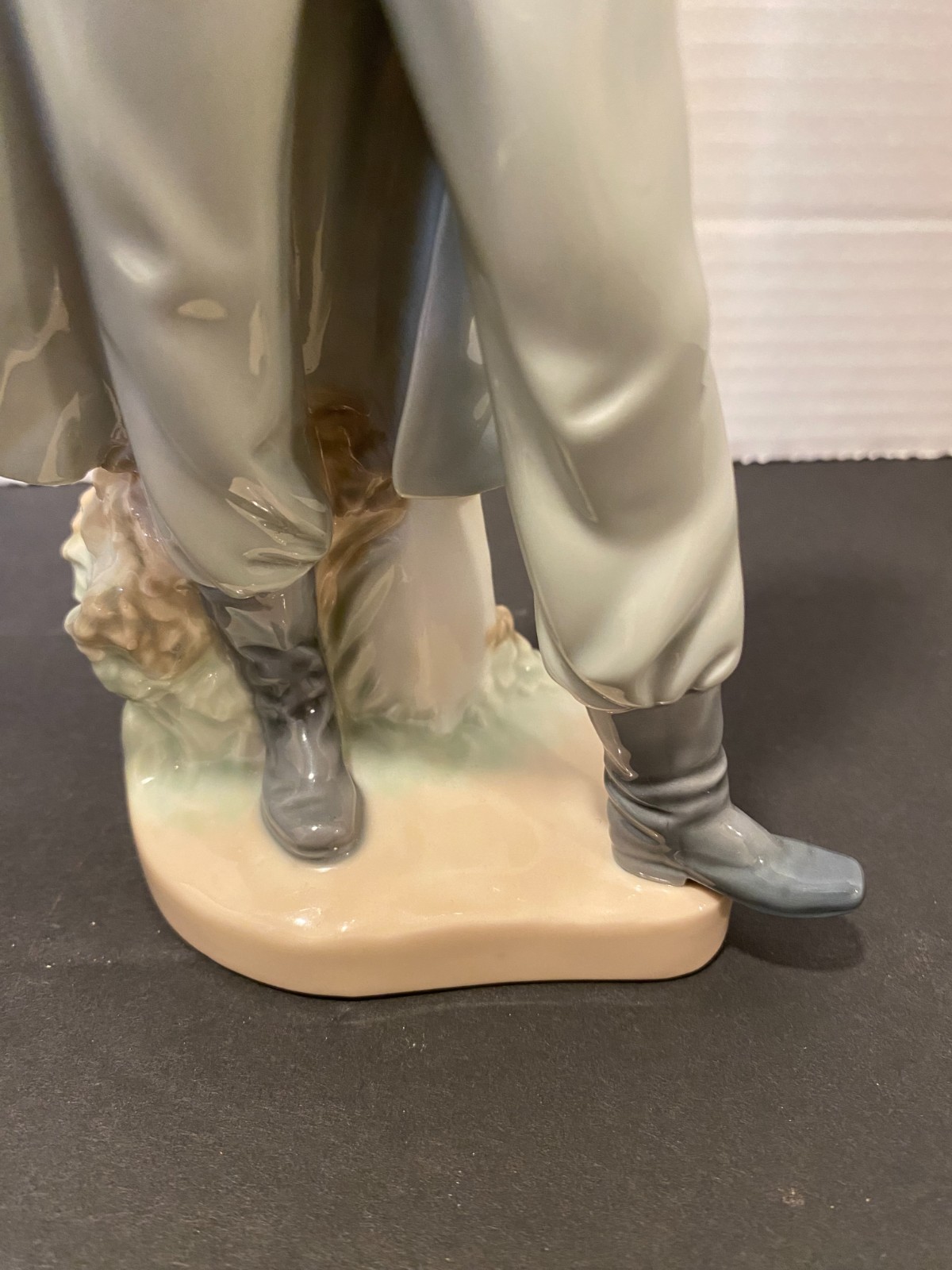 Lladro Vintage La Guardia Civil Spanish Soldier Porcelain Figurine #4889 NO BOX