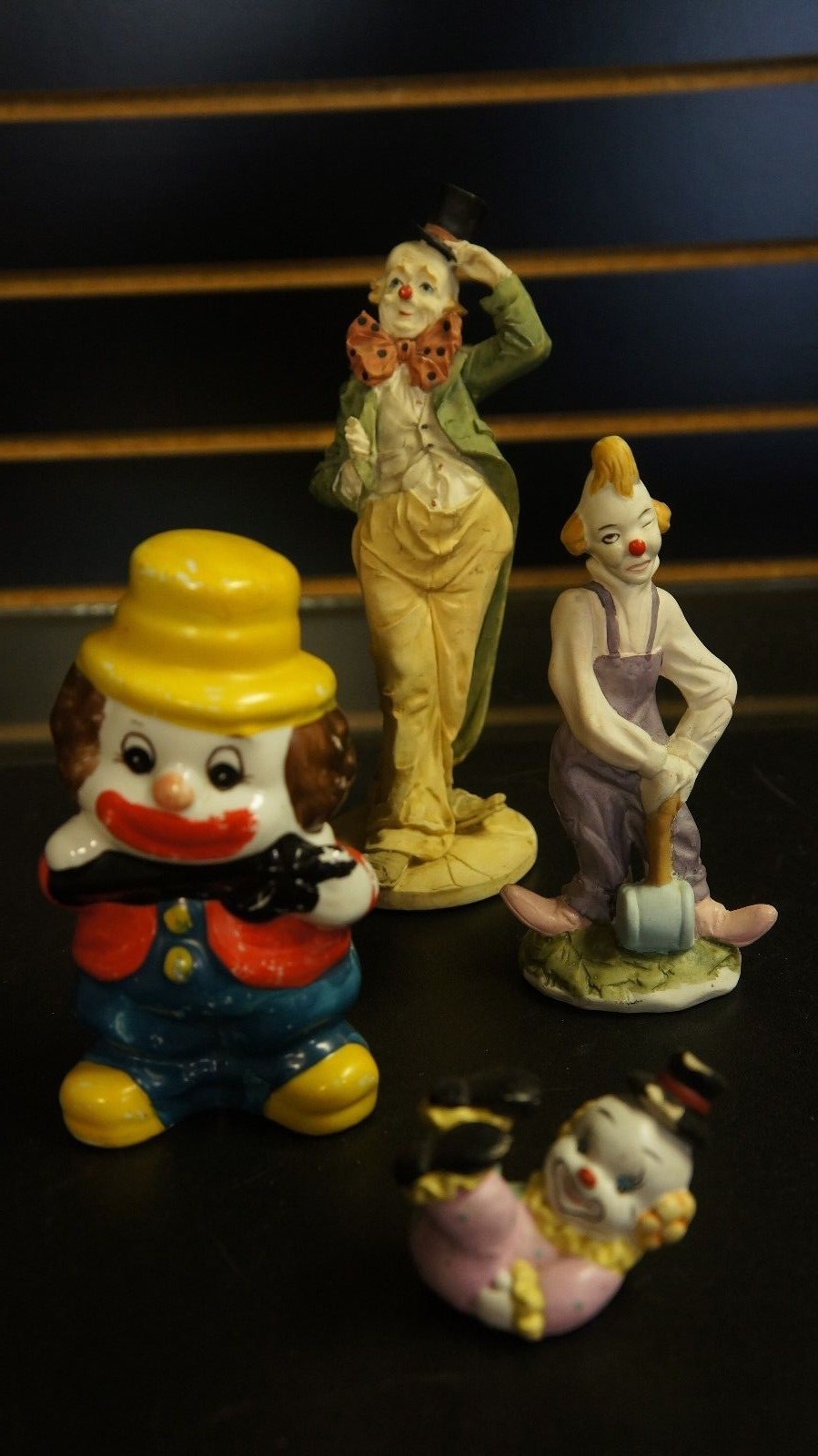 LOT OF CERAMIC CLOWNS VARIOUS SIZES 2″-12″ TALL LOT #4