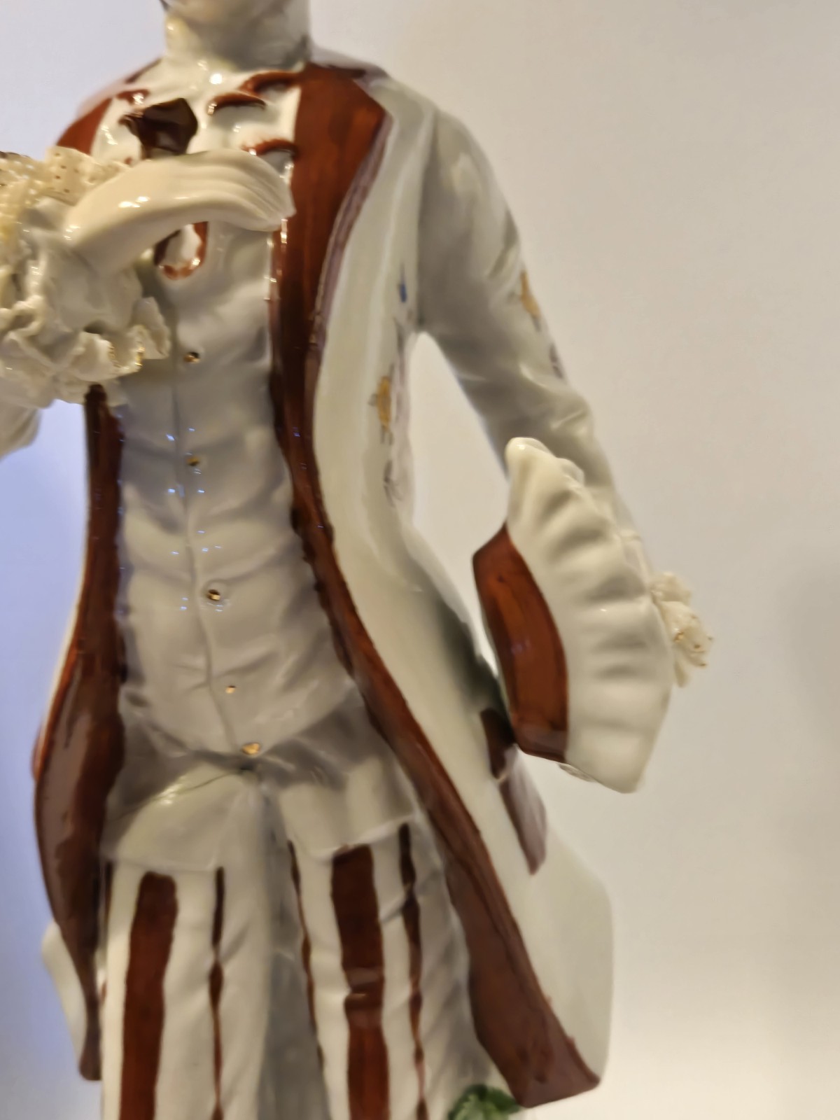 Vintage Colonial Man Hand Painted 14 1/2″Tall Porcelain Japan