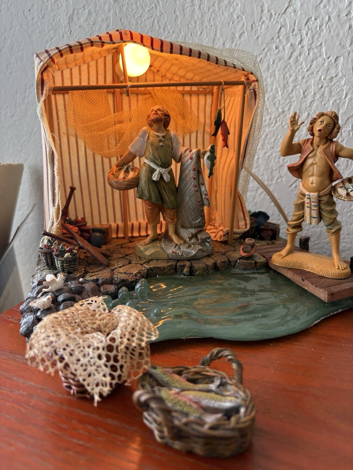 Fontanini Fish Market #55514 for 5” Scale Nativity w/ 2 Figurines & Props – Read