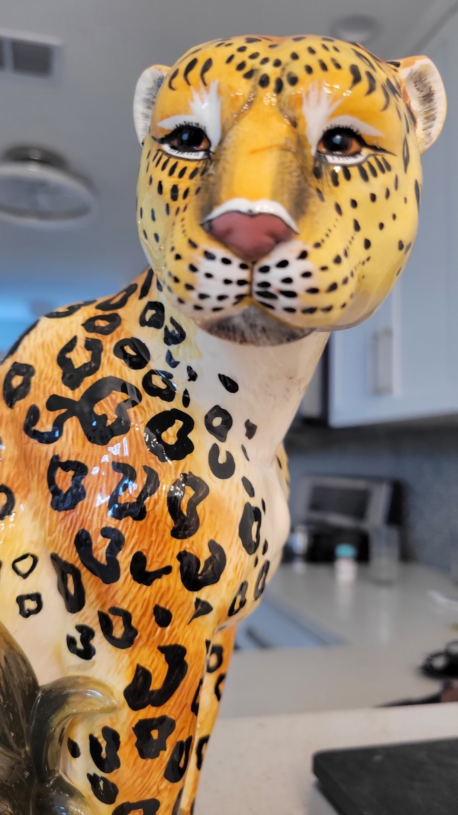 Vtg American Atelier Leopard Cheetah Ceramic Statue 12″×8″ Tall Note Pristine