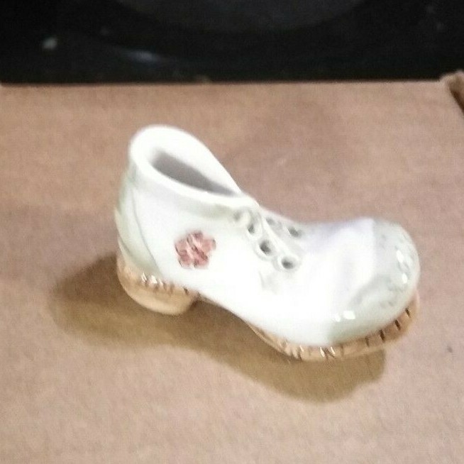 Vintage Miniature Porcelain Dutch German Green and White Shoe Box 20 rare