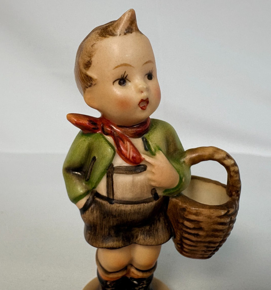 Goebel Hummel “Village Boy” #51 1950-59 Closed Edition TMK 2 51 3/0 Orange Sock