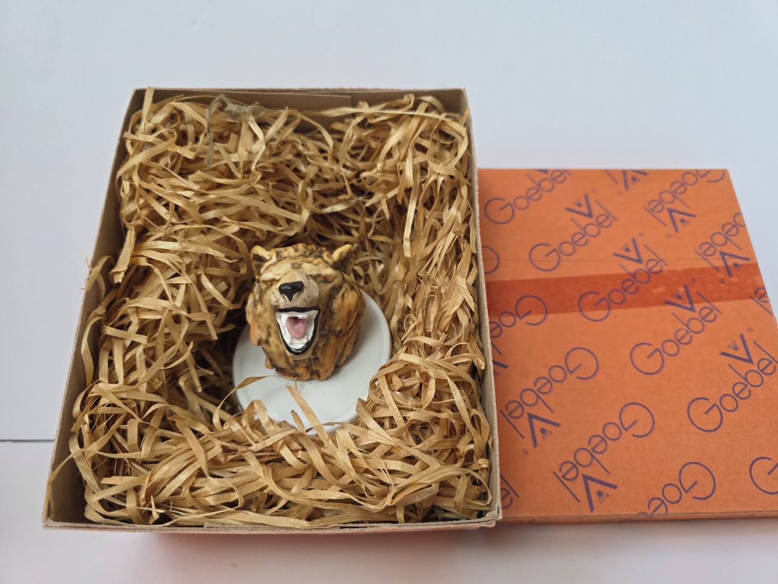 Vintage Goebel Germany ceramic wall plaque wild animal safari figurine lion