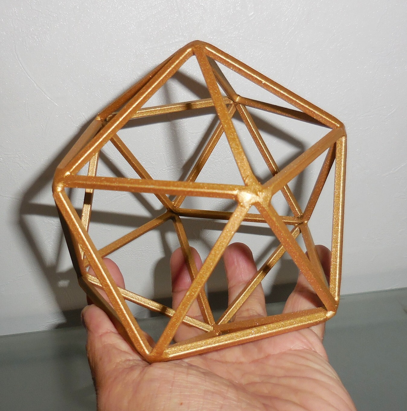 VINTAGE ART METAL GOLD PLATED FIGURINE BEAUTIFUL GEOMETRIC DESIGN