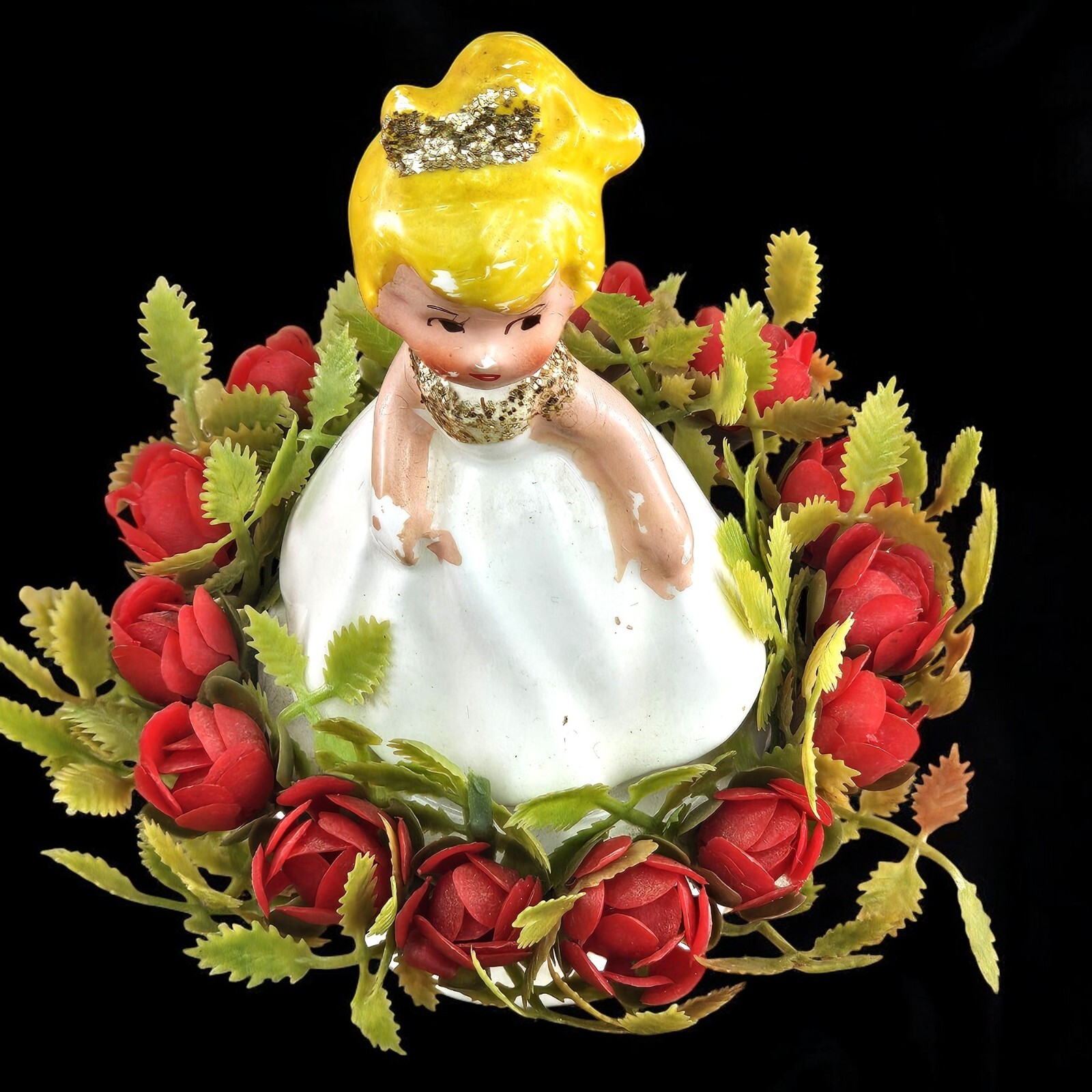 VTG Inarco Girl Porcelain Figurine MCM Blonde Glittered Red Ring of Roses E-2505