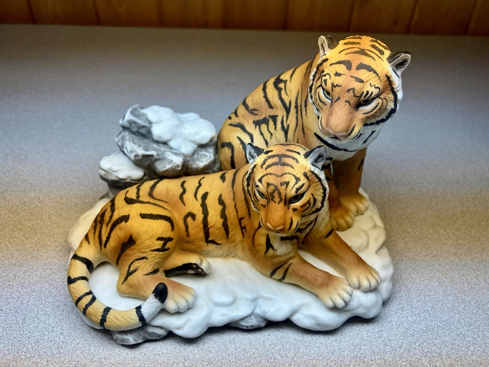 Masterpiece Porcelain By Homco 1996 Endangered Species Siberian Tigers