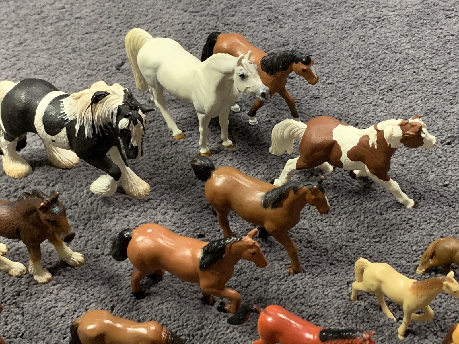 Vintage Lot Safari, Clydesdale Schliech , Empire + Minis Horses Lot of 31