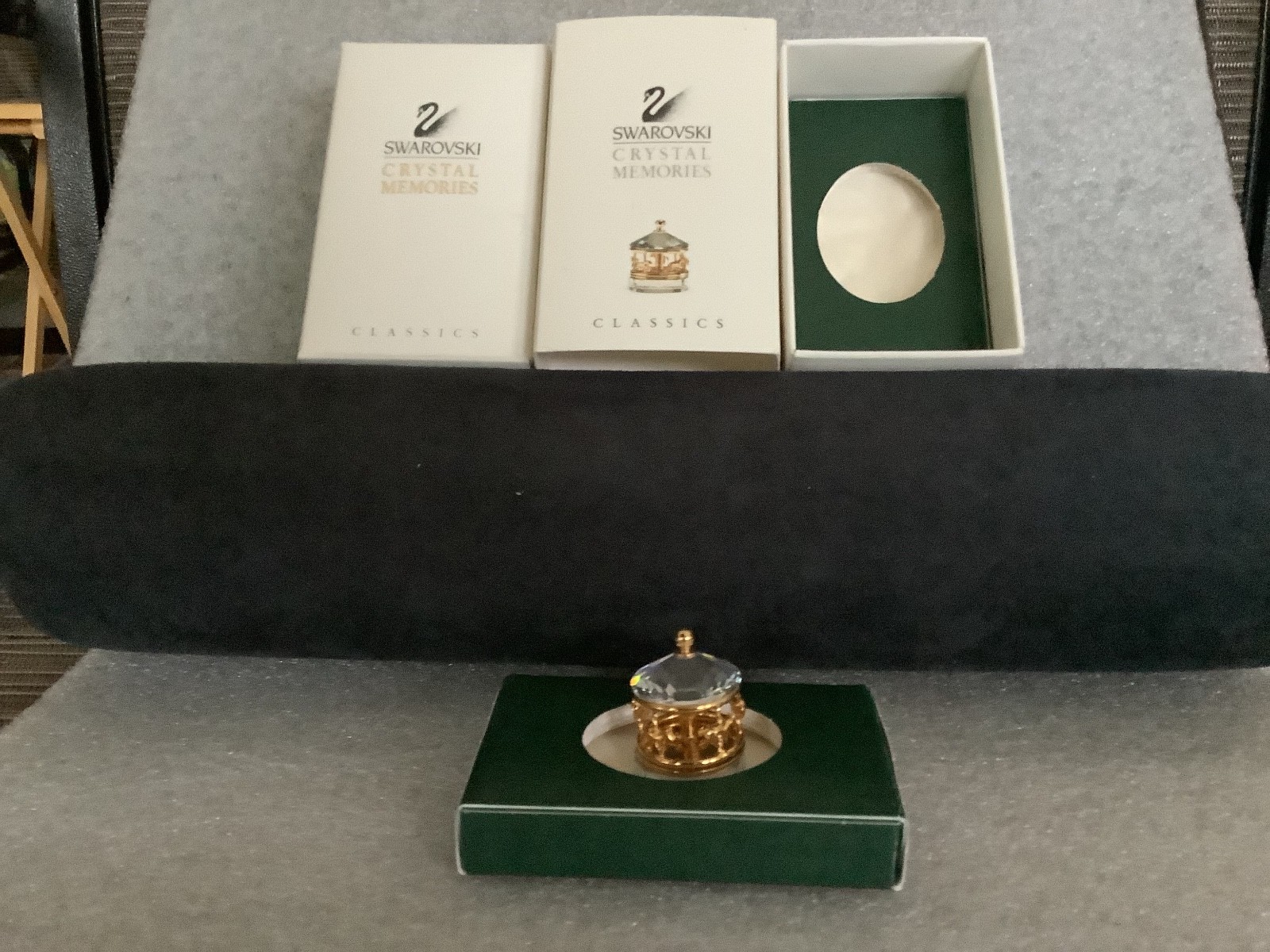 Swarovski Crystal Memories Classics Figurine Merry-Go-Round Disney #171194 W/Box