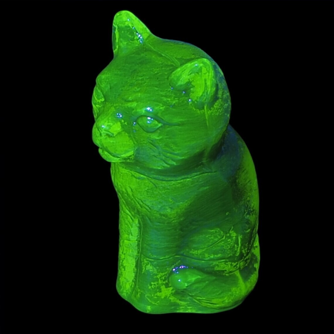 Vintage Czech studio Art Glass uranium cat figurine ornament