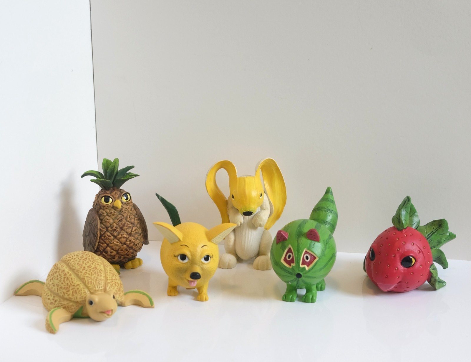 Set of 6 WMG Resin Fruit Animal Sitters Bunny Turtle Fish Strawberry Lemon Owl