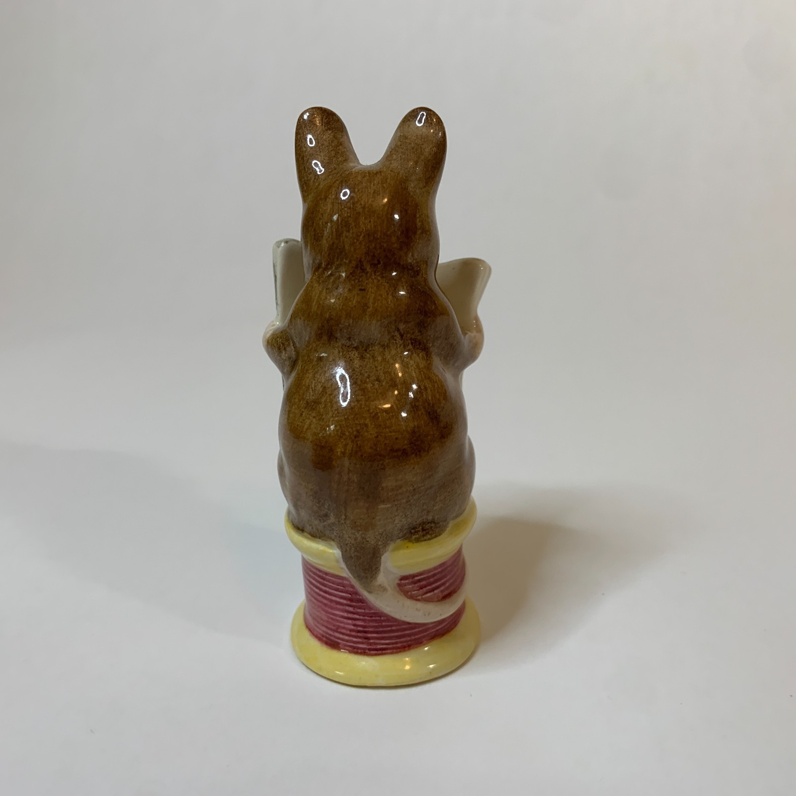 Vintage 1949 Beatrix Potter Figurine Tailor Of Gloucester Beswick Collectible