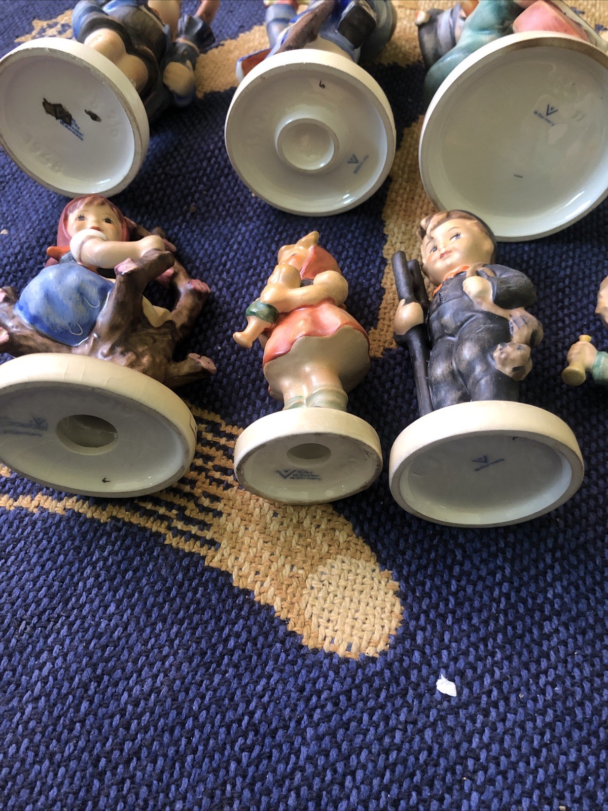 Hummel Goebel Masterpiece Collection “Soloist,” Lot Of 7 Some Flaws As Is