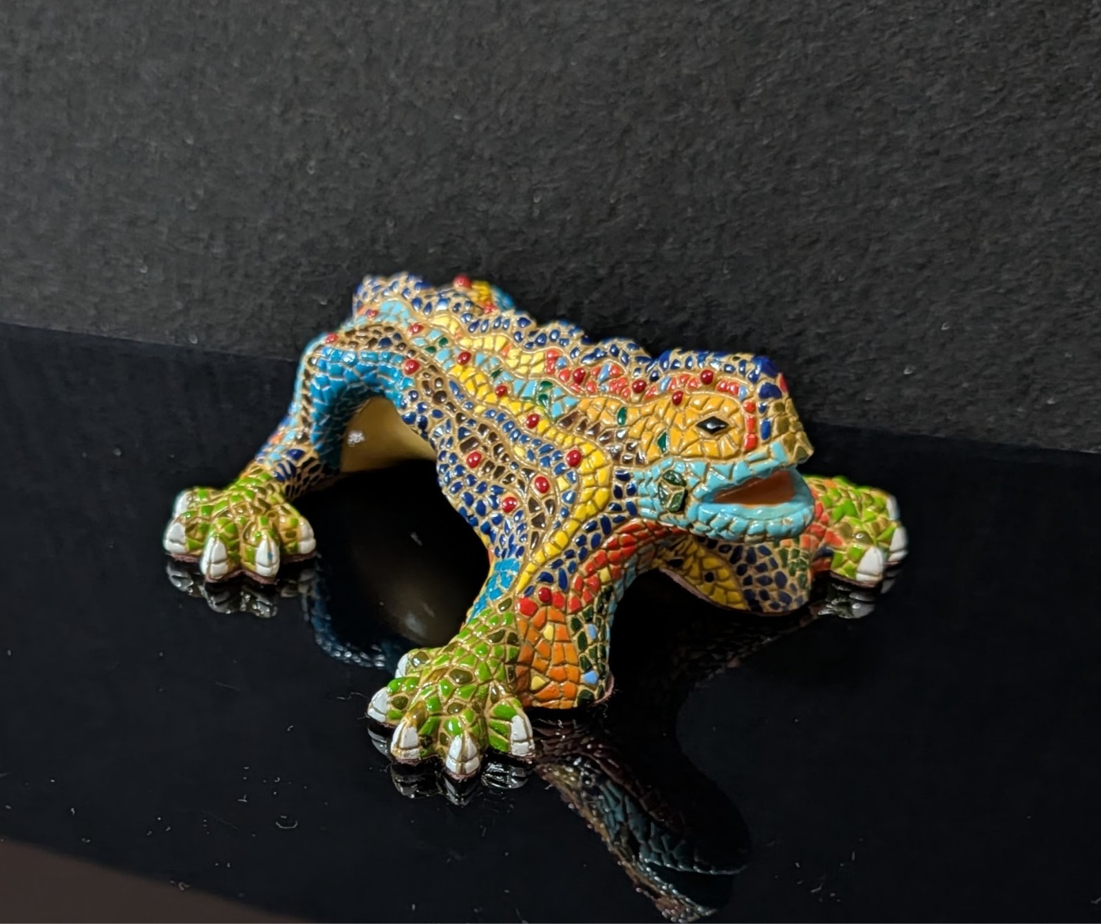 Vintage Gaudi Style EL DRAC Mosaic Salamander Hand Painted Ceramic Figurine, 5″