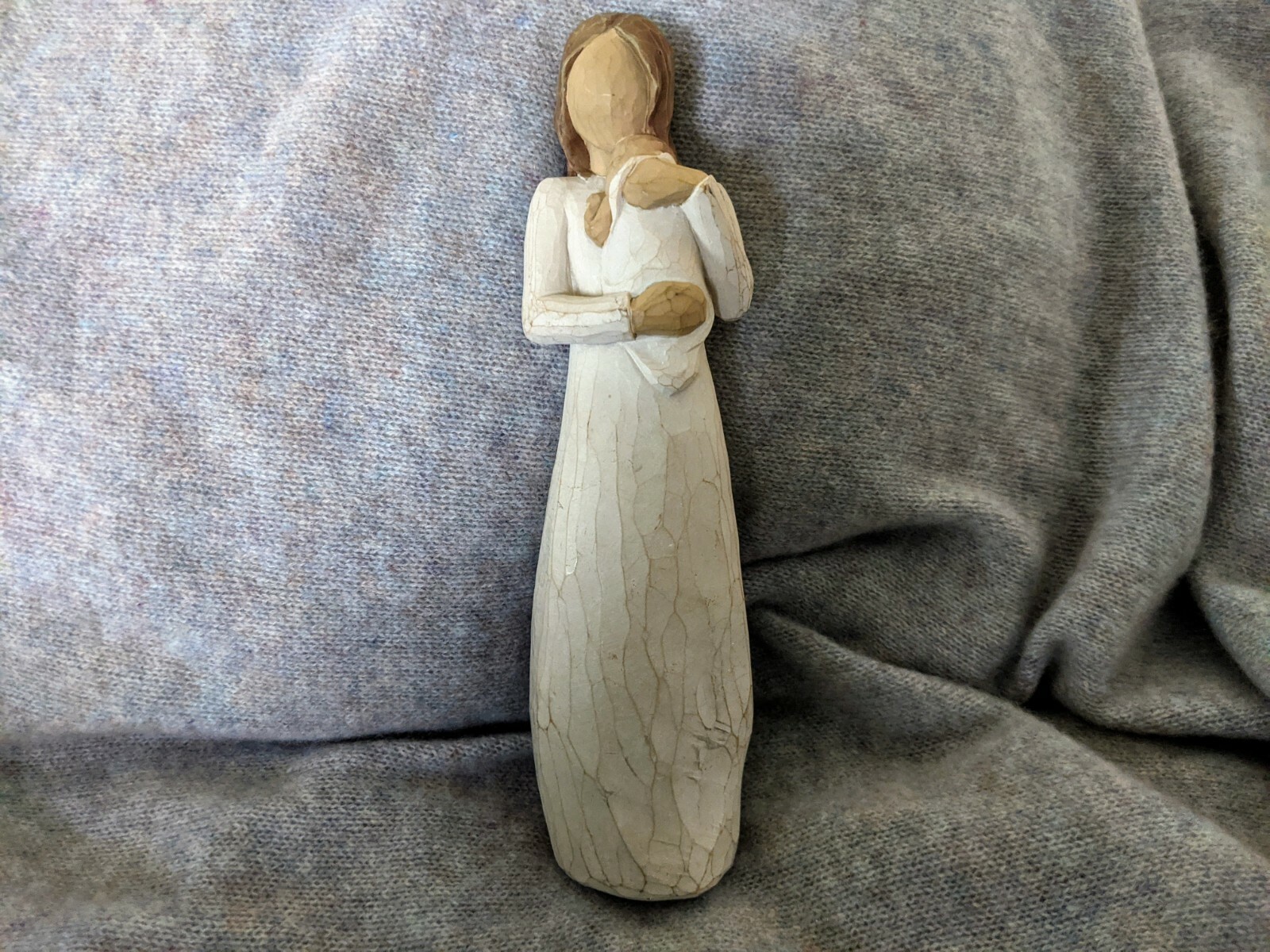 Willow Tree figurine Angel of Mine