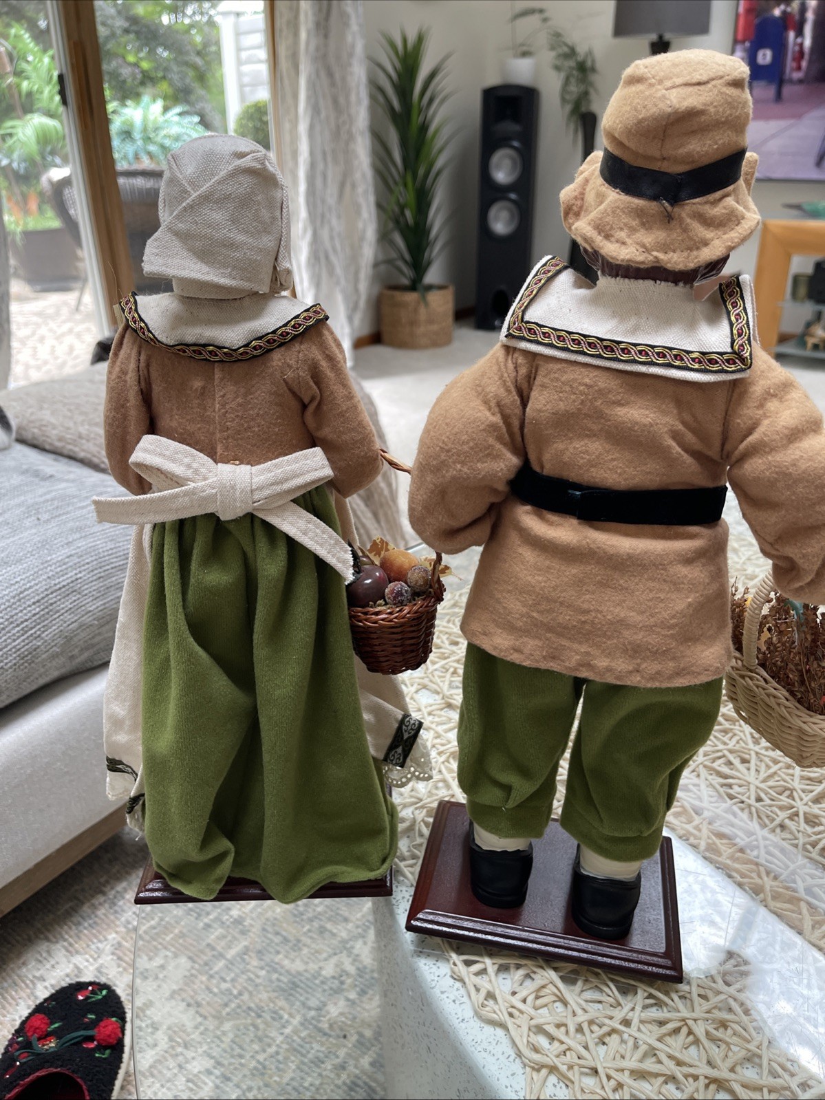 Handcrafted Folk Art Pair Of Pilgrim Figures 16″ H Papier Mache Mixed Materials