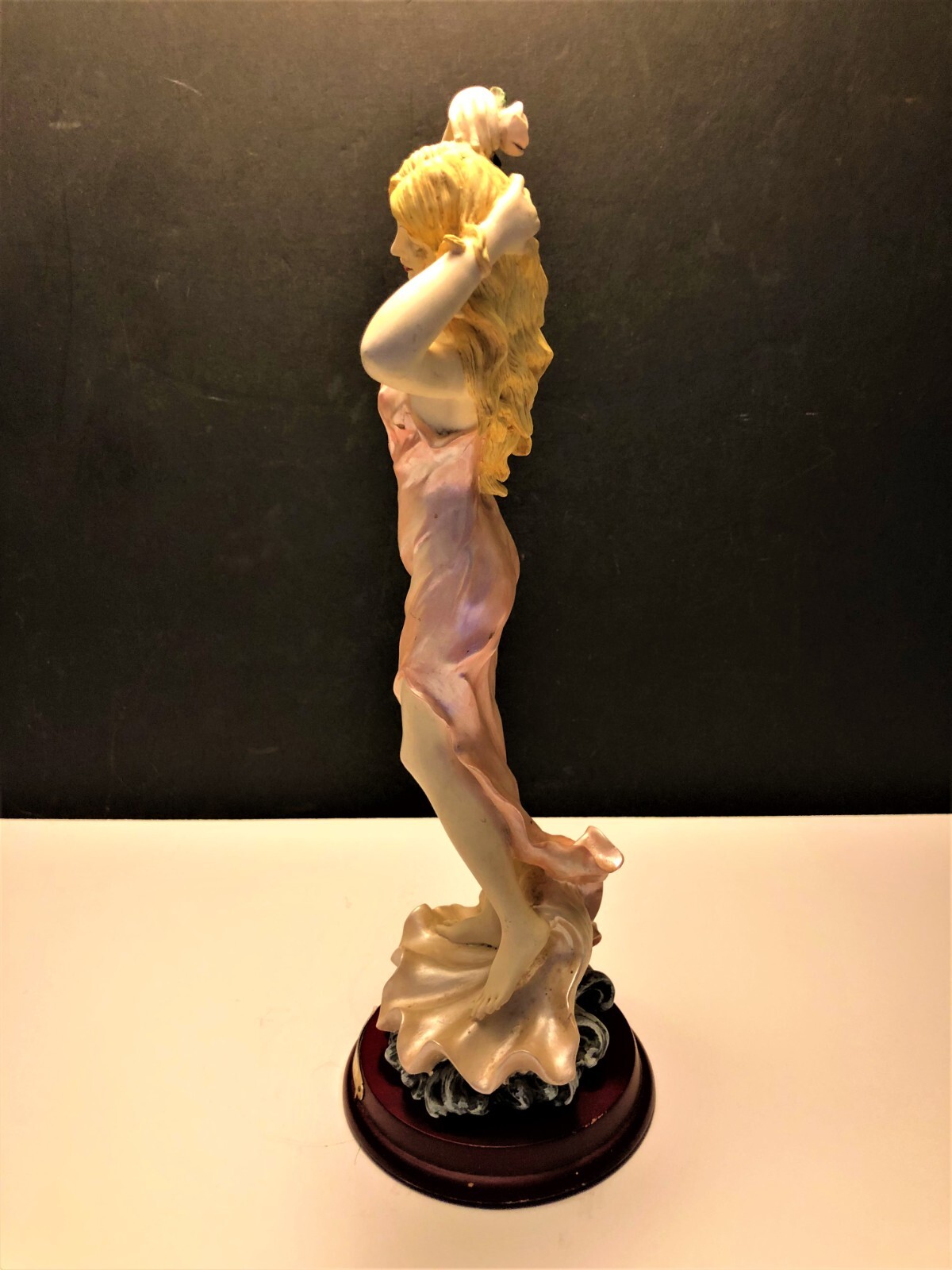 La Verona Collection 13.5″ Tall Figurine Beautiful Woman in Pink on the Shores