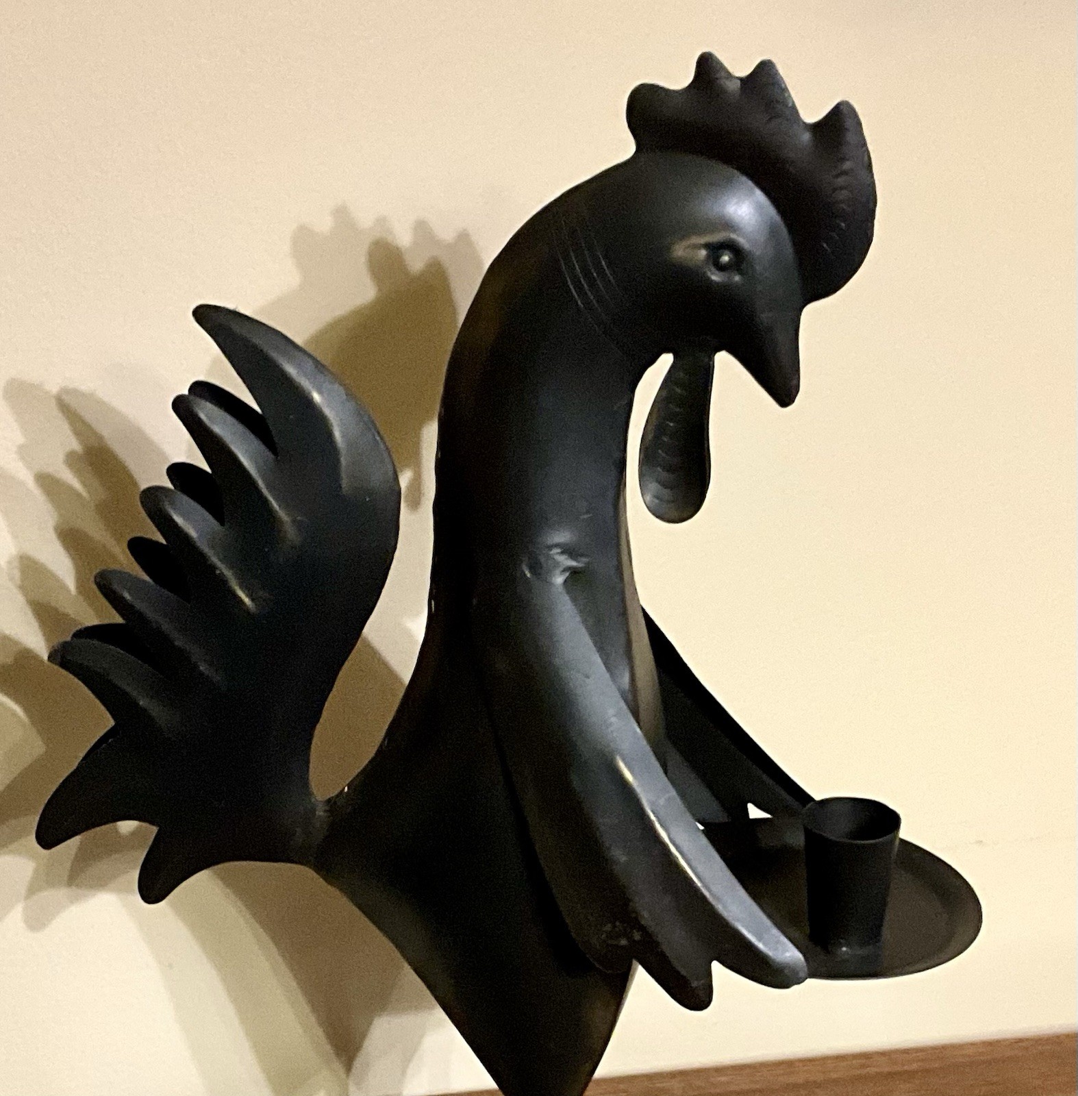 Large 16.5” Black Welded Metal Art ~ ROOSTER WAITER Serving Drinks EXCELLENT