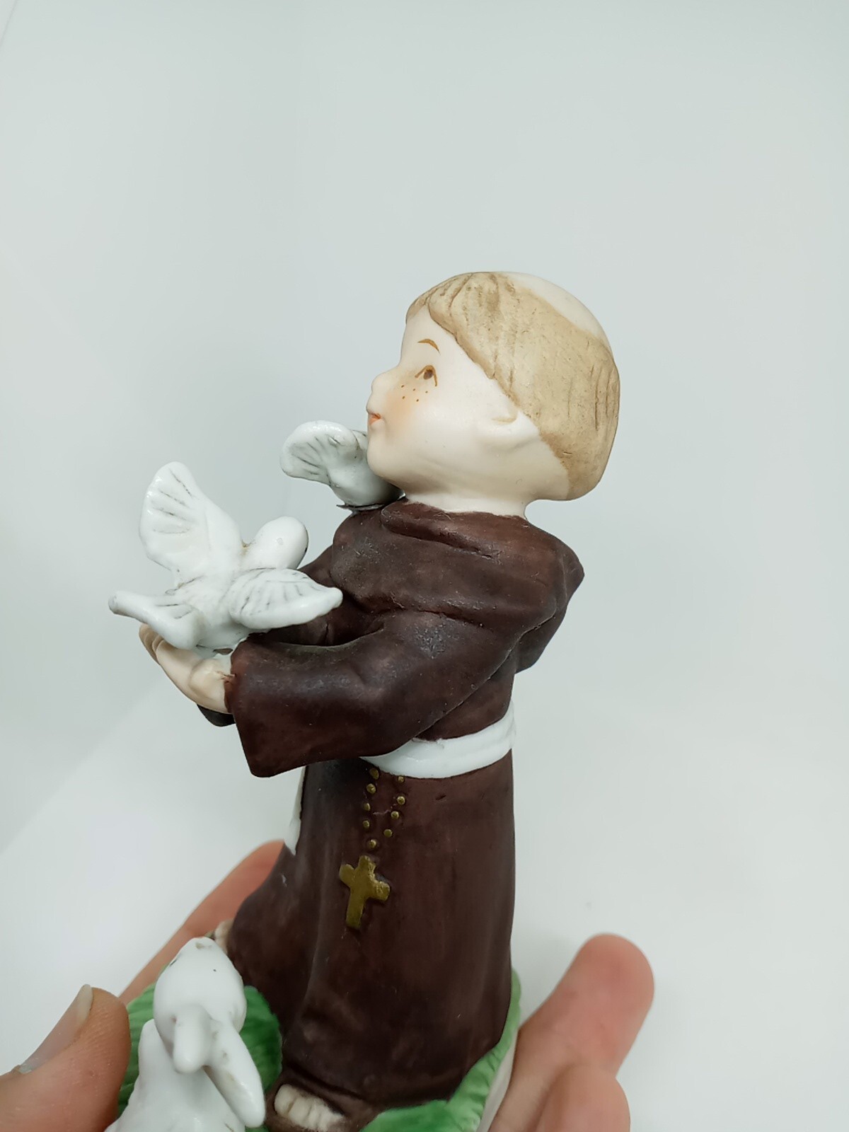 Vintage NAPCO WARE N°749 Young Monk In A Brown Robe Fig. H.Painted. 1960s.Unique