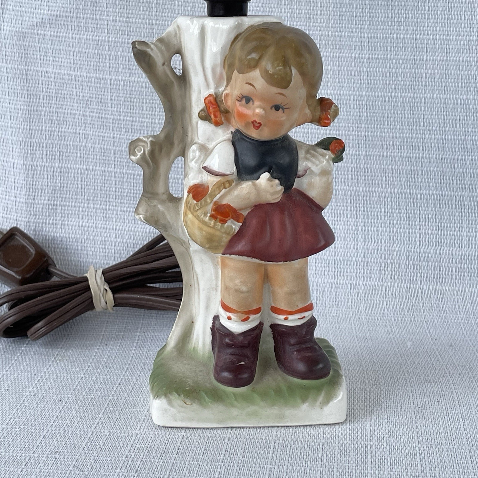 Vtg Hummel Style Porcelain Girl Figurine Table Lamp – Made in Japan – Working
