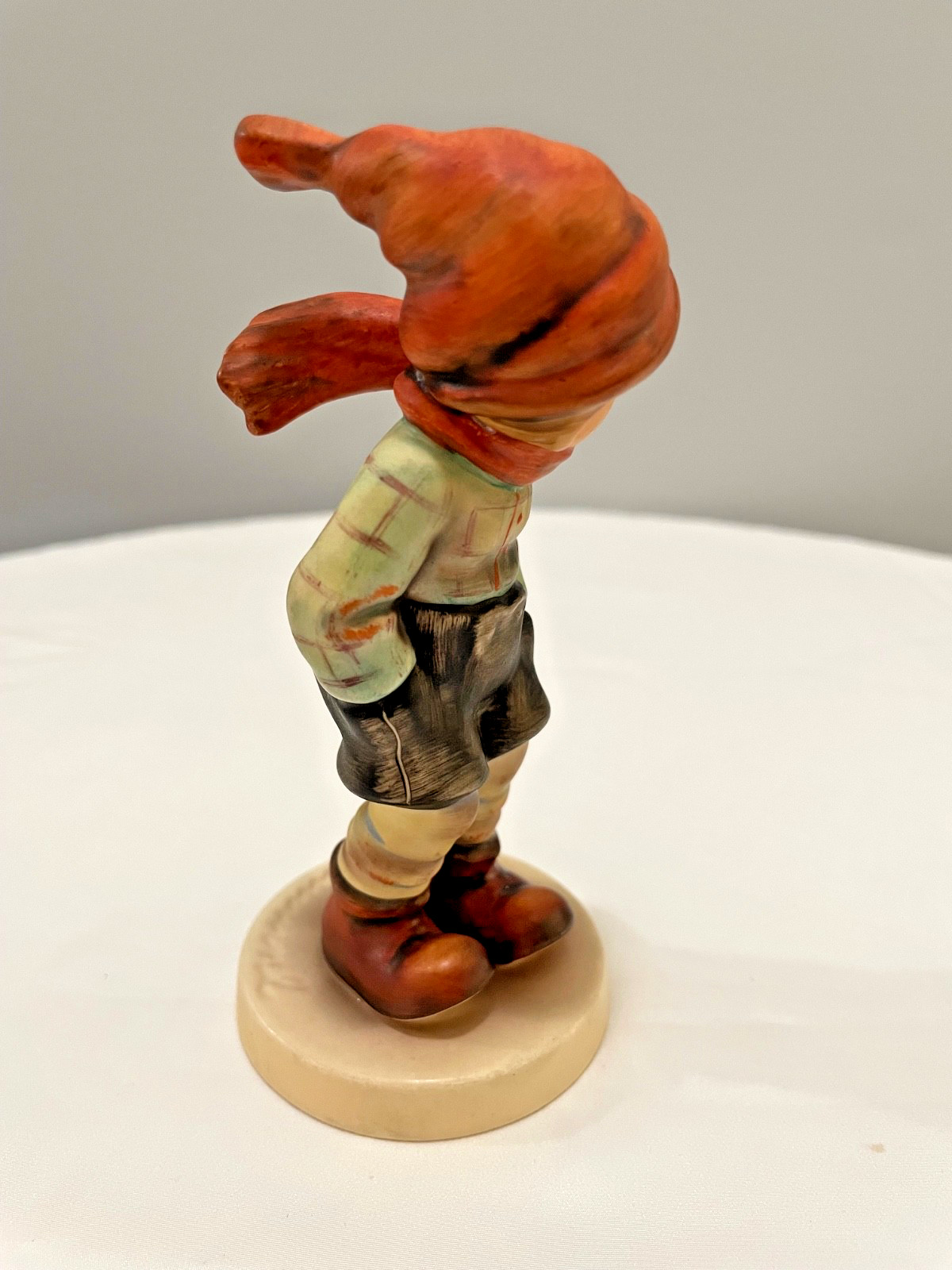 MJ Hummel Goebel W Germany Porcelain Figurine #43 March Winds Boy 5″