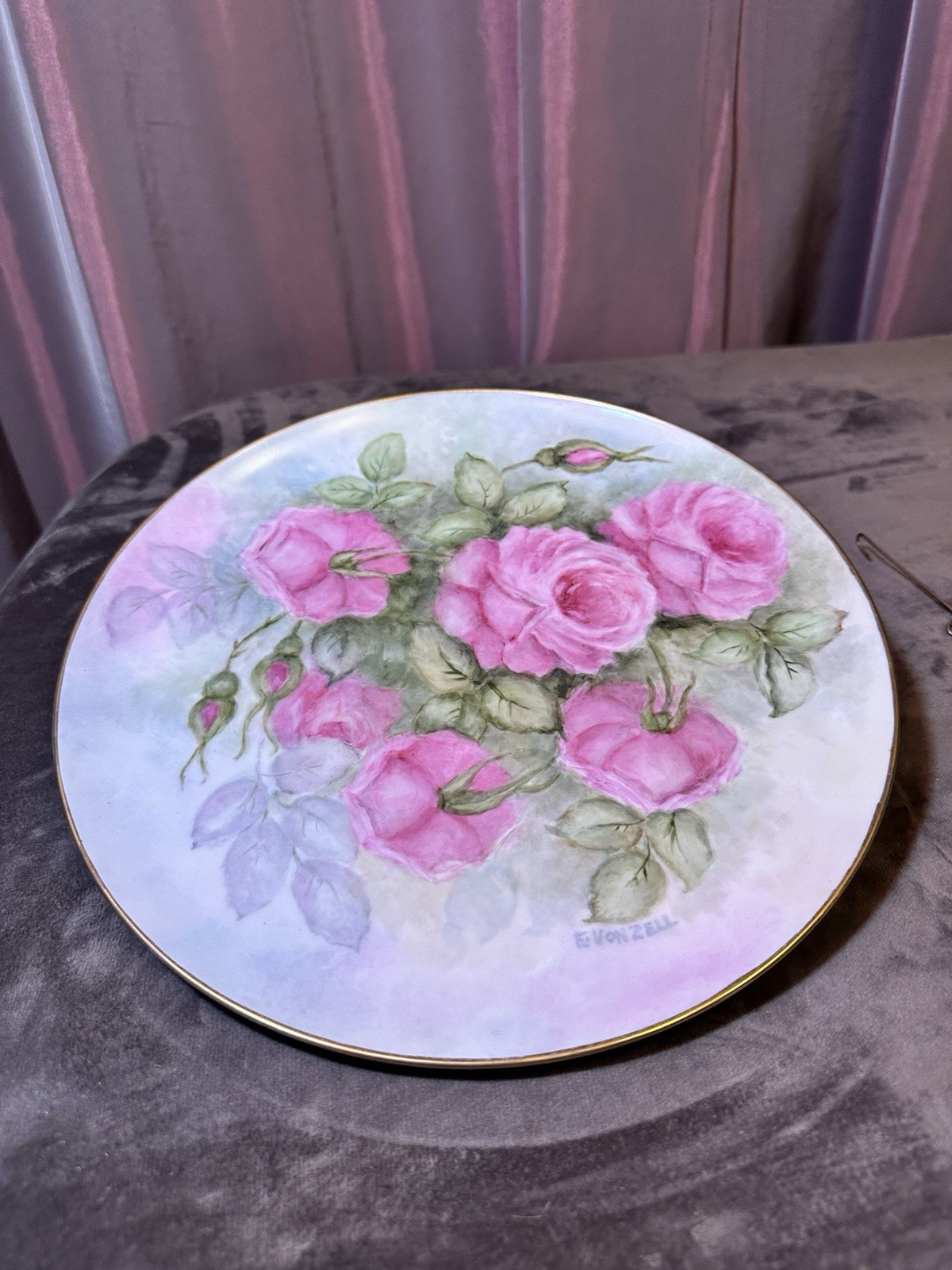 Signed E. Vonzel Floral Cabinet Plate 10.3” Pink Roses Gold Trim w/ Plate Holder