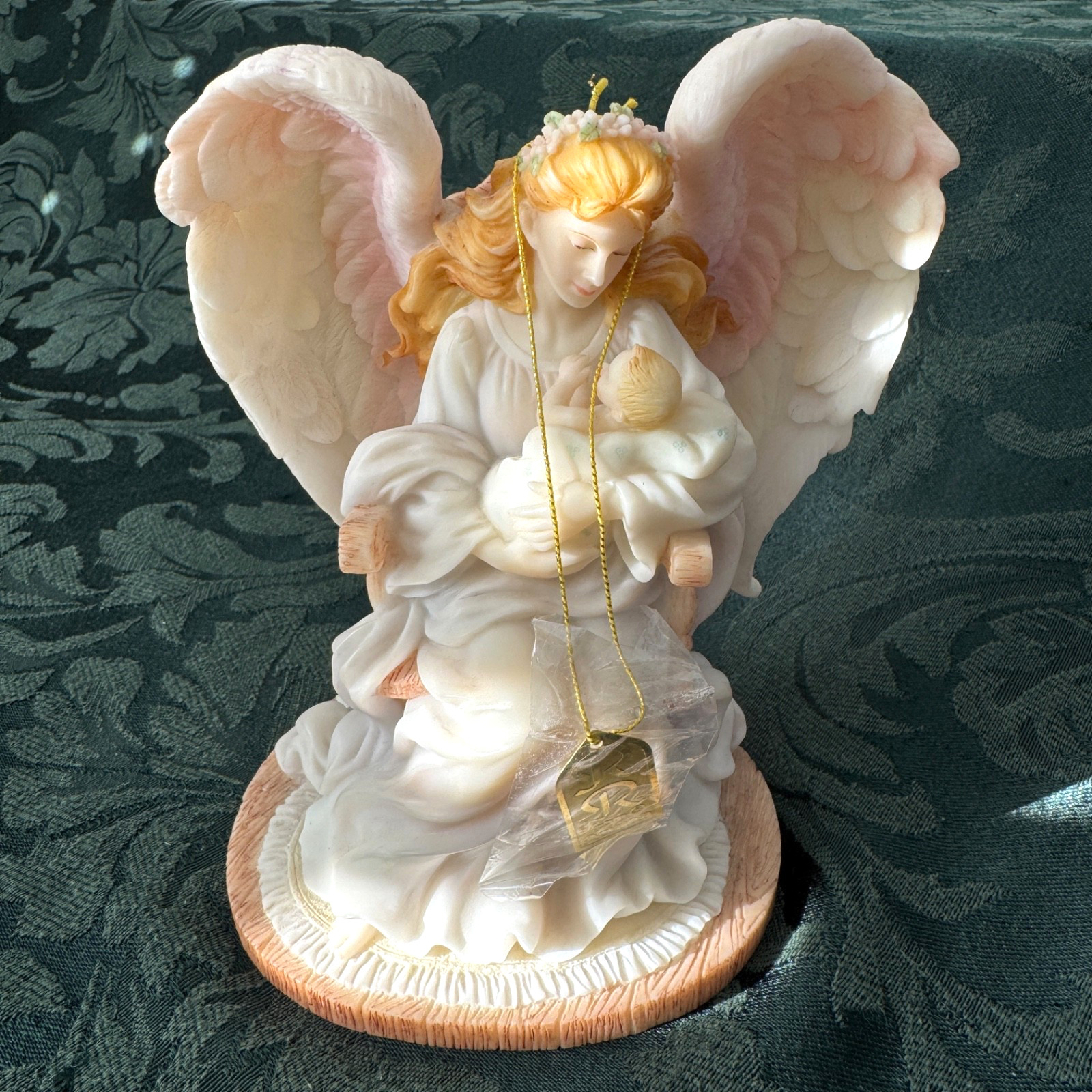 VTG Seraphim Classics HANNAH Always Near Angel w/Baby Roman, Inc. 78087 1997 EUC