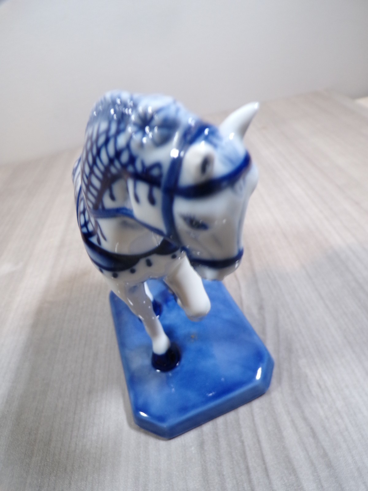 VTG Franklin Mint Dutch Delft Horse Figurine 1987 6″ tall Excellent