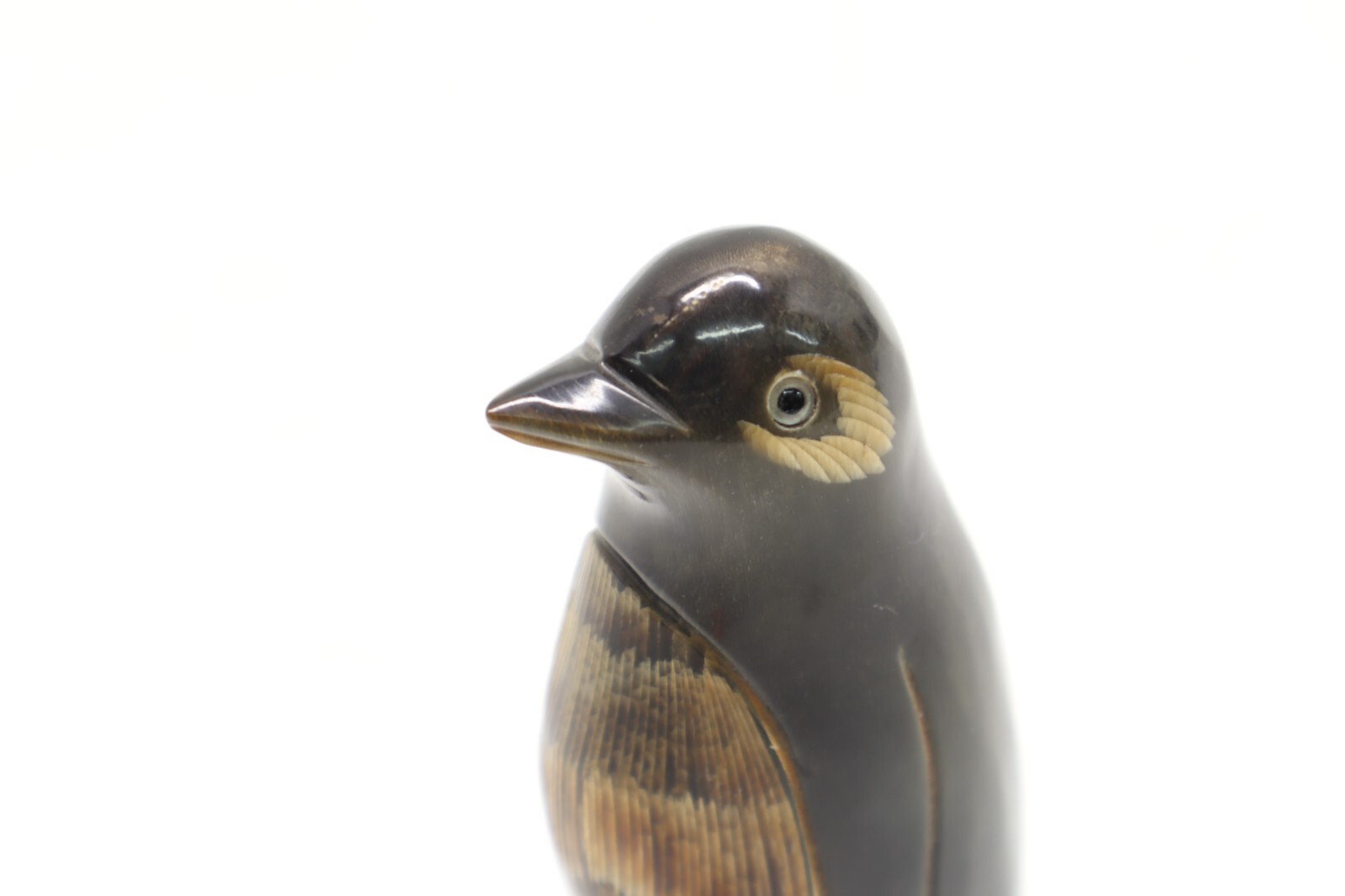 HAND CARVED PENGUIN | WATER BUFFALO HORN | 3.5″ x 2″ x 1.5″ #23