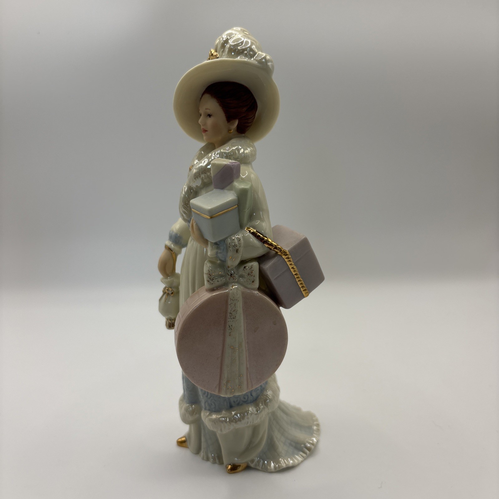 LENOX SHOPPING IN PARIS ’20s Fashion Figurine