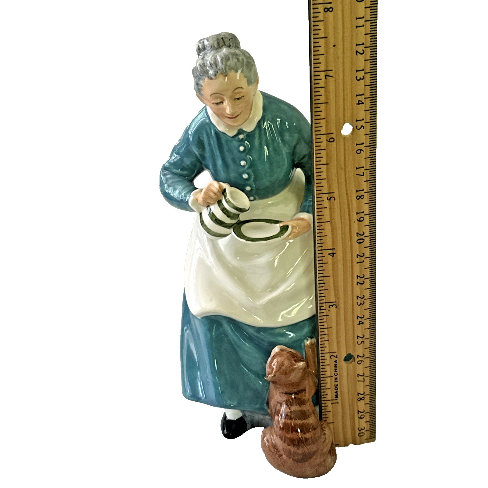 Vintage Royal Doulton The Favourite HN2249, 1959 Porcelain Figurine Woman Cat