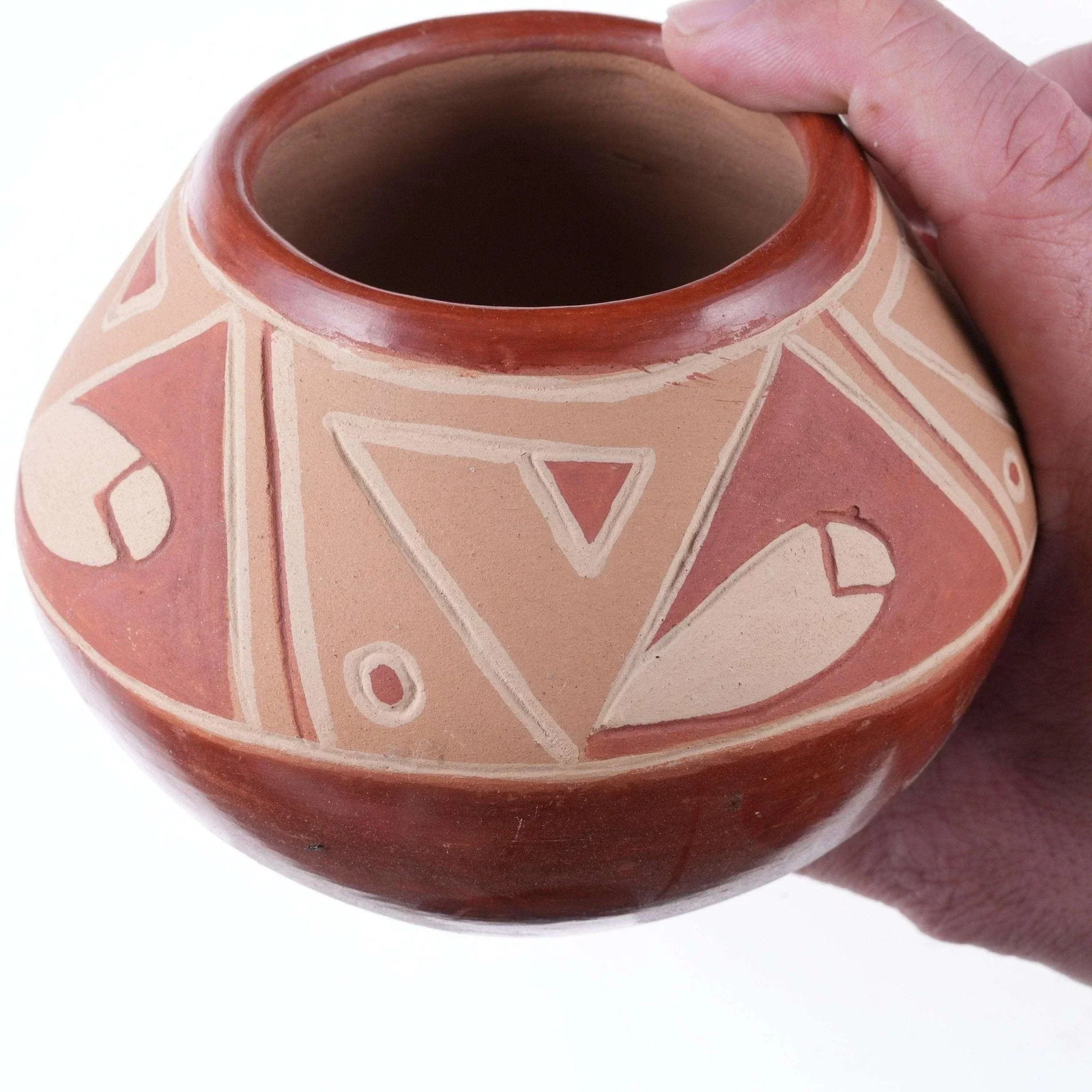 Tomasita Montoya(1899-1978) San Juan Pueblo pottery vessel