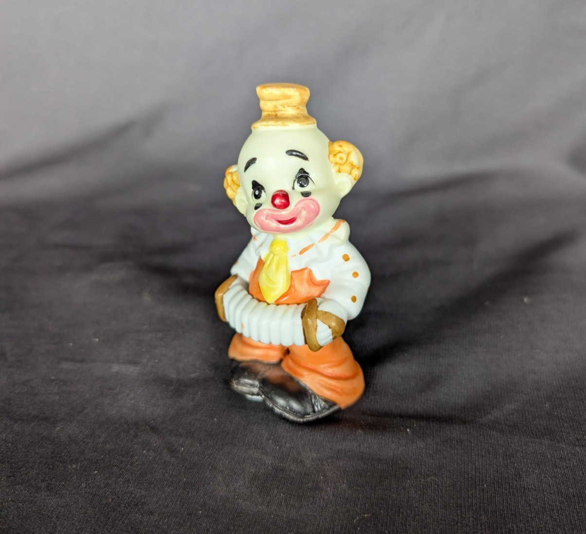 Vintage Ceramic Clown Figurine 3.7″ Hand Painted Accordion Player Collectible