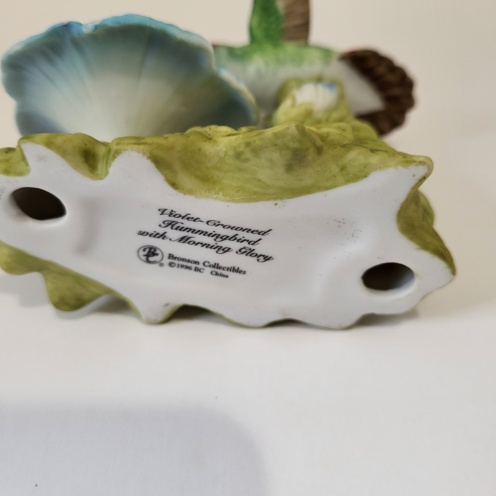 VTG 1996 Bronson Collectibles Porcelian Violet Crowned Hummingbird Morning Glory