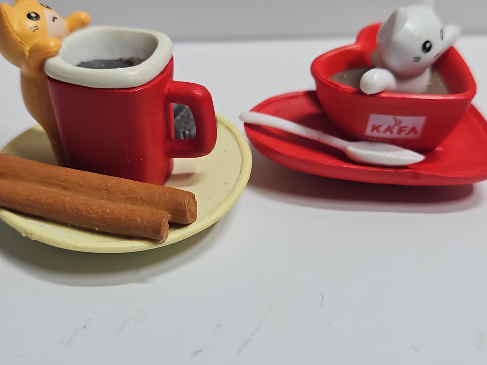 6 Cafe Cat Mini Kitty on In Coffee Mug Teacups 1.5″ Figures Figurine Magnet Set