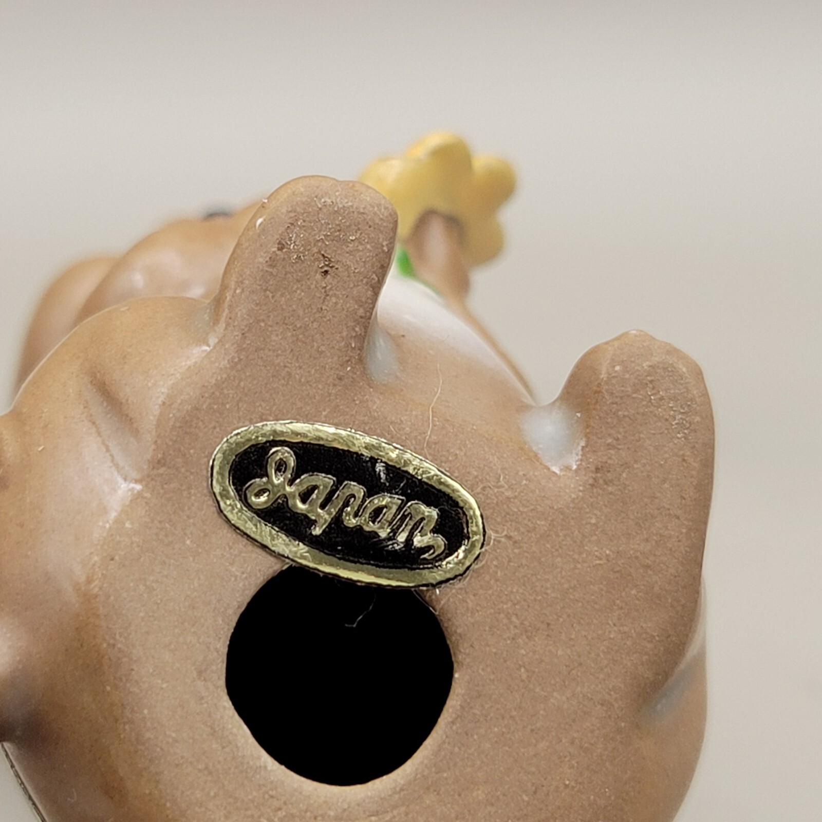 Josef Original – Japan 🐭”Loves Me” Mouse🐭 Figurine 2 1/4″ – With Yellow Flower