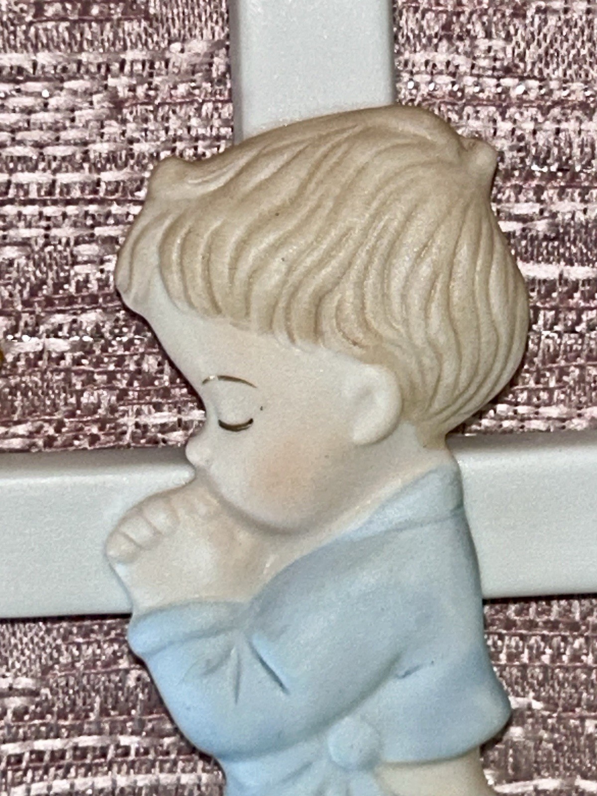 Lefton Boy Facing Left Kneeling Praying W Cross Yellow Bird #05071 VTG 1985 NIB